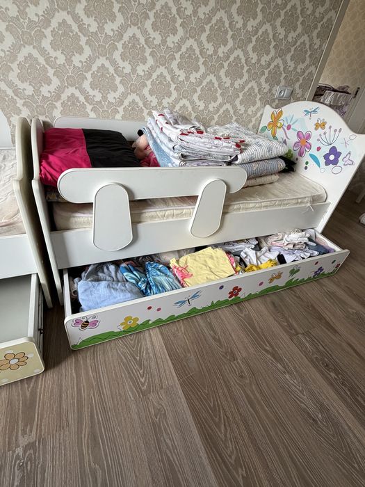 3 детский кроват 2 шкаф