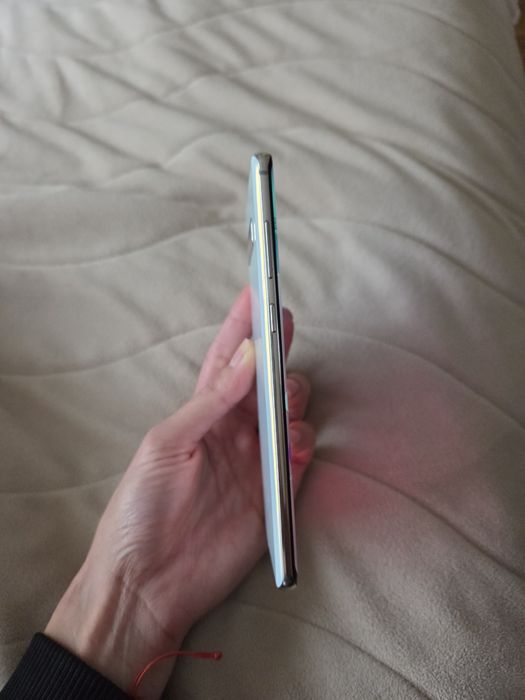 Samsung galaxy s10+ edge