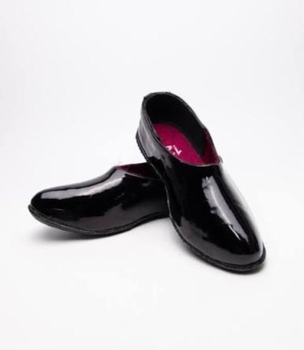 Галоши для взрослых зимние лакированные