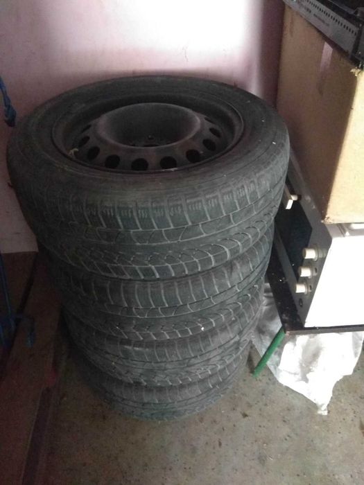 Зимни гуми с джанти за бус - SNOWMASTER W651 OUTSIDE
215/60 R16 95H