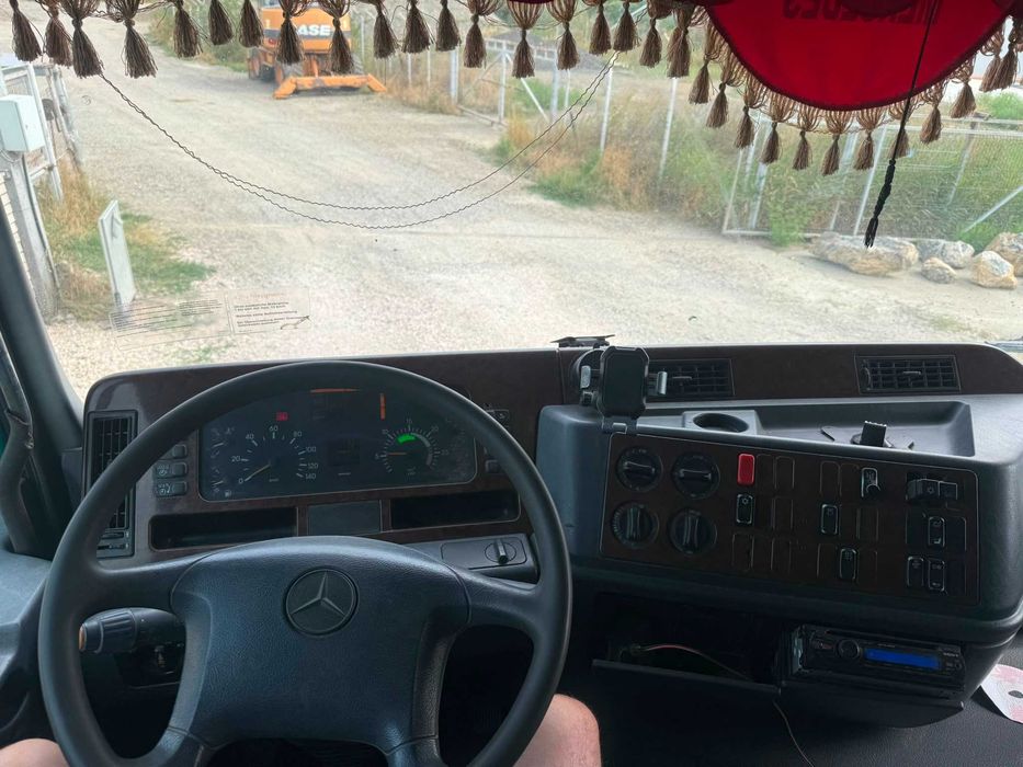 Mercedes-Benz Actros 2640 6x4 Euro 3 – Basculantă 3 părți Meiller – 12 m³ – Lamă + Sărăriță