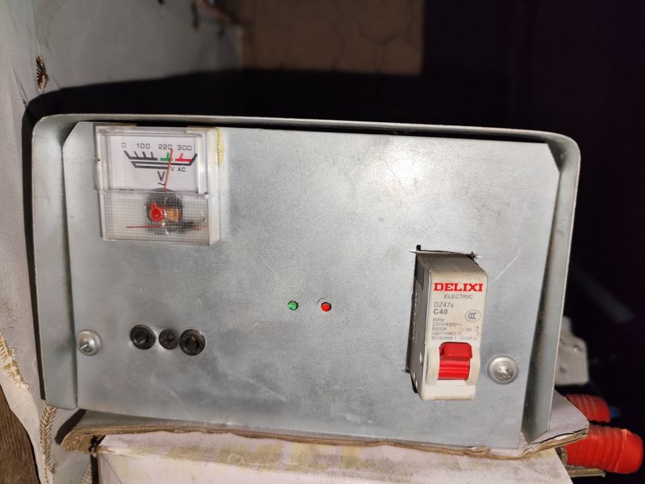 Ups sotiladi 12v 220v chiqaradi