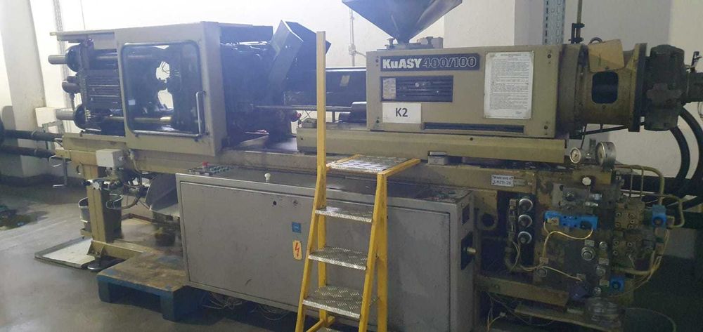 Masini de injectie mase plastice