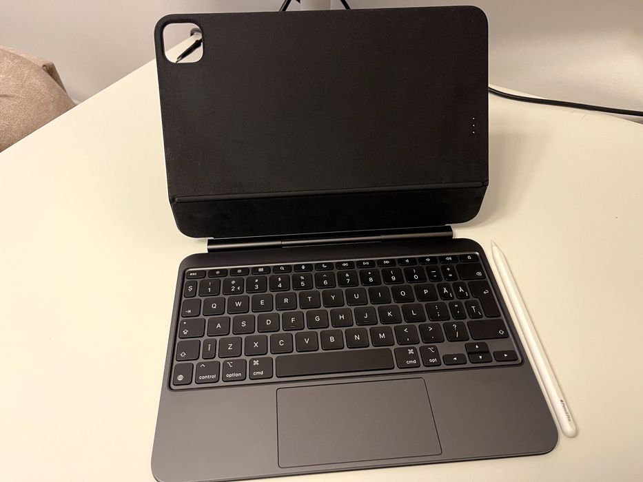 iPad Pro M4 11inch 256GB WiFi + Magic Keyboard + Apple Pencil Pro