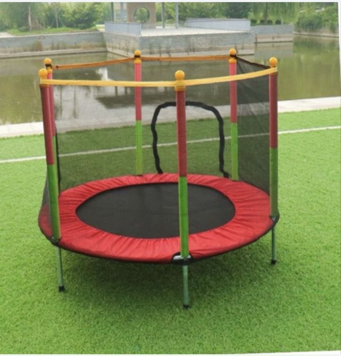 Батут детский с защитной 
Bolalar uchun detski batut
Xitoyda ishlap ch