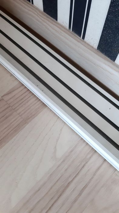 Продам карниз жесть