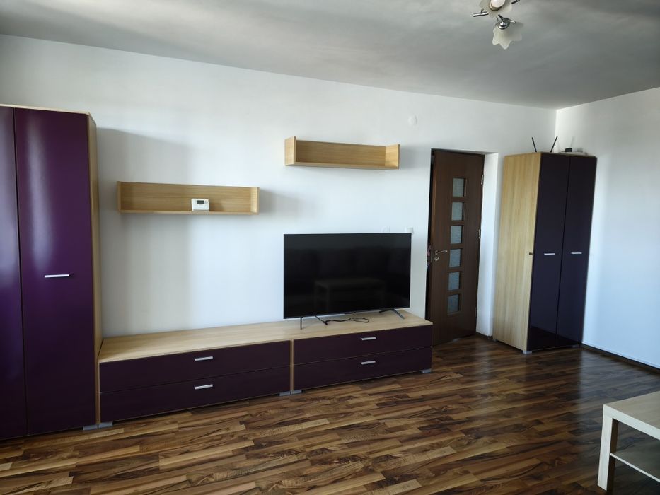 Inchiriez apartment cu 2 camere