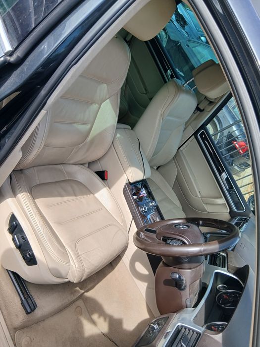VW Touareg V6 3.0 TDI,CRC мотор ,245 к.с.,60 броя на части