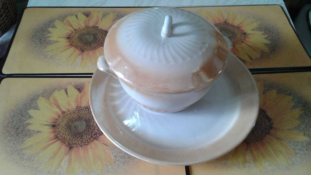 Супница  керамика.  Новая  ( СССР)