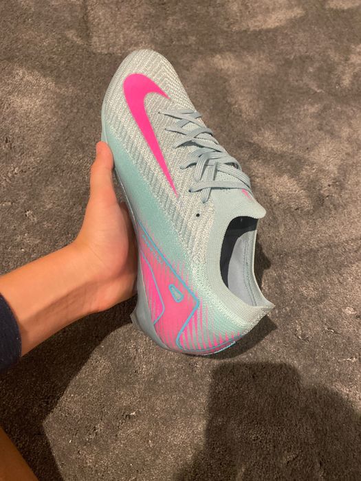 Ghete de fotbal nike elite mercurial