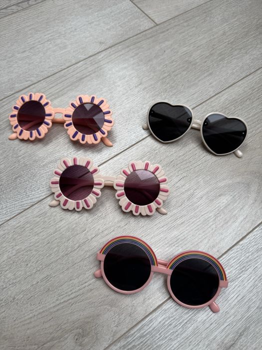 Детски слънчеви очила + подарък (2-14 г.)