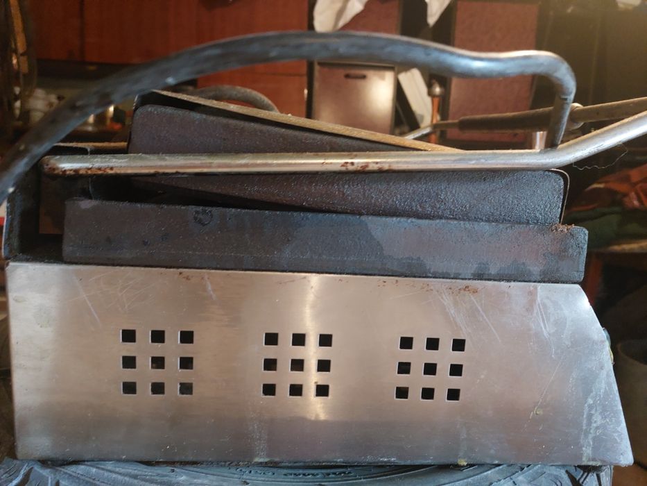 Продам грильницу