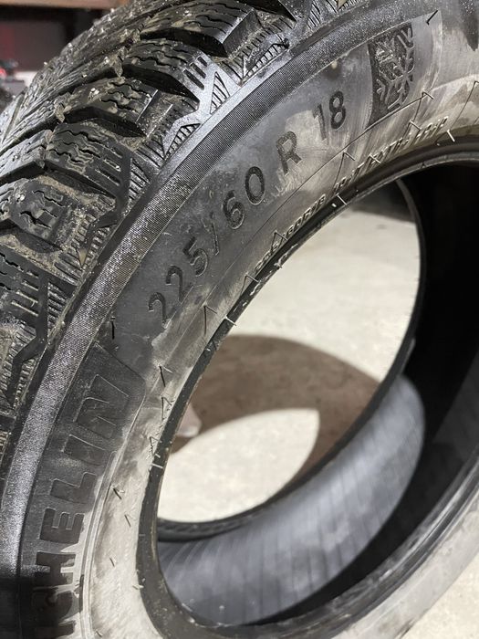 Продам шины michelin зимние