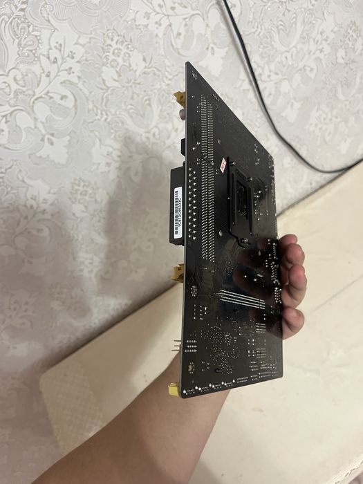 Материнская плата 1150 сокет