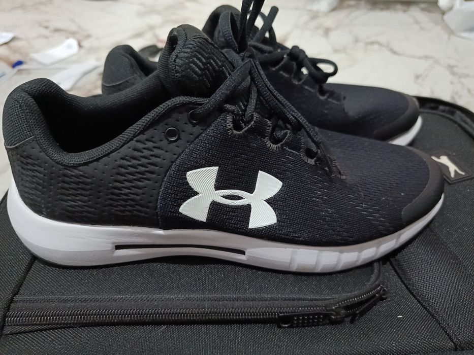 Under armour кроссовки
