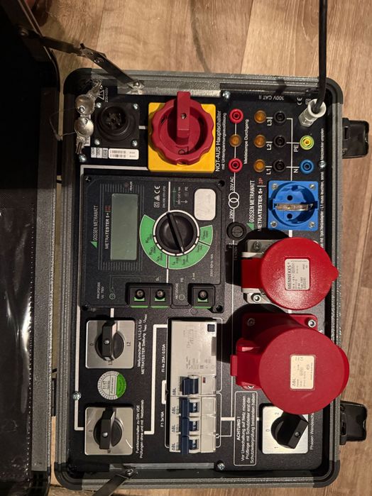 Уред за проверка и измерване на ел. инсталации и ел. уреди