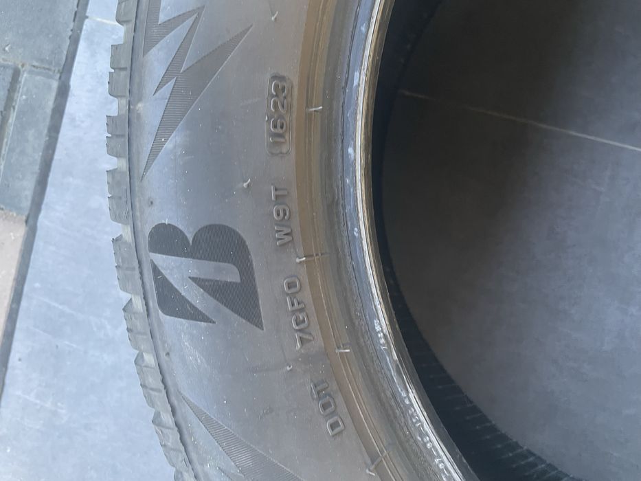 Anvelope iarna 235/55 R19 Bridgestone Blizzak LM005