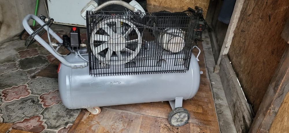 Продам компрессор