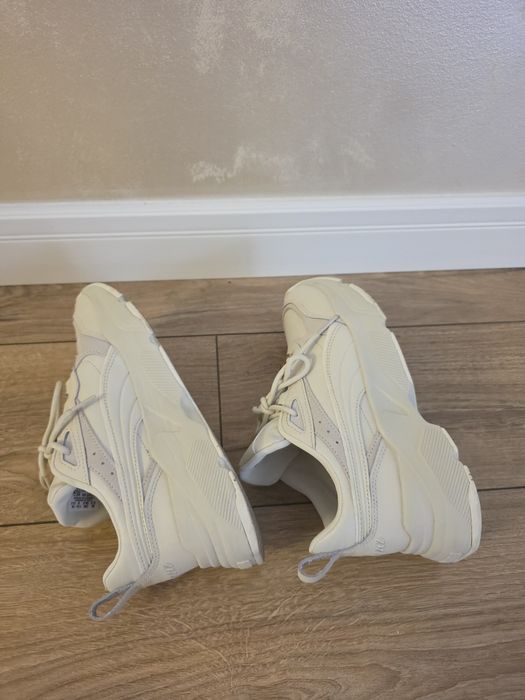 Adidasi Puma 38.5