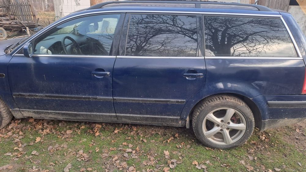 Vând sau dezmembrez passat radiat