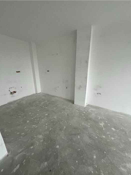 Продава се Двустаен апартамент в Казанлък - 75 кв.м за 667 €/кв.м - Снимка #2