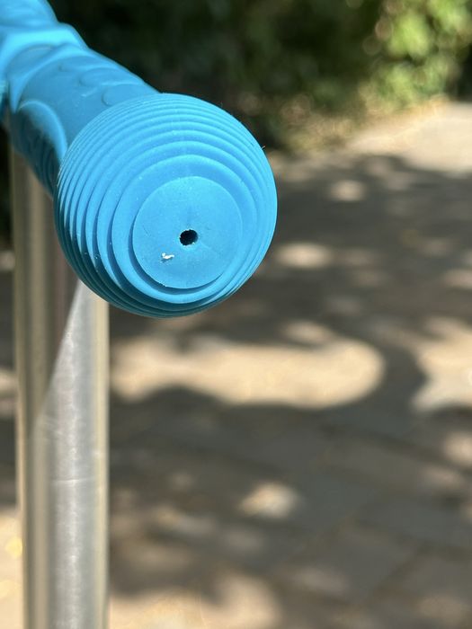 Trotineta Maxi Micro Deluxe 5-12 ani, ca noua