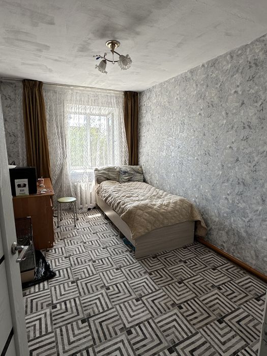 Продам трехкомнатную квартиру