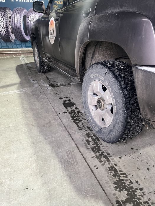 Продам шины Comforser 11.00