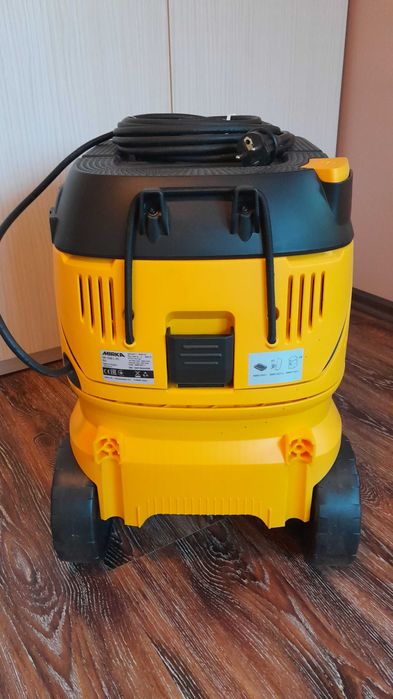 Машина за шкурене и прахосмукачка МИРКА