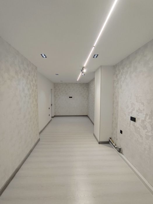 3 xonali 95 kvadrat kvartira sotiladi