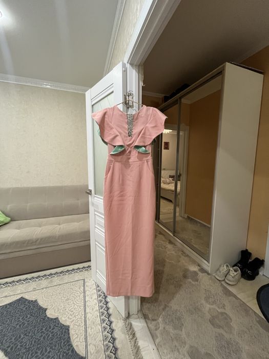 Продам женское платье