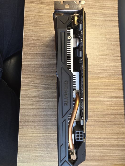 Видеокарта GEFORCE 1060 GIGABITE 3GB