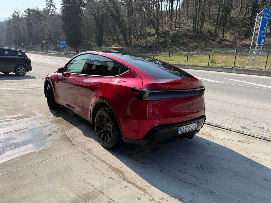Tesla Model Y Juniper Long Range 4x4 Acceleration boost + теглич + Екстри