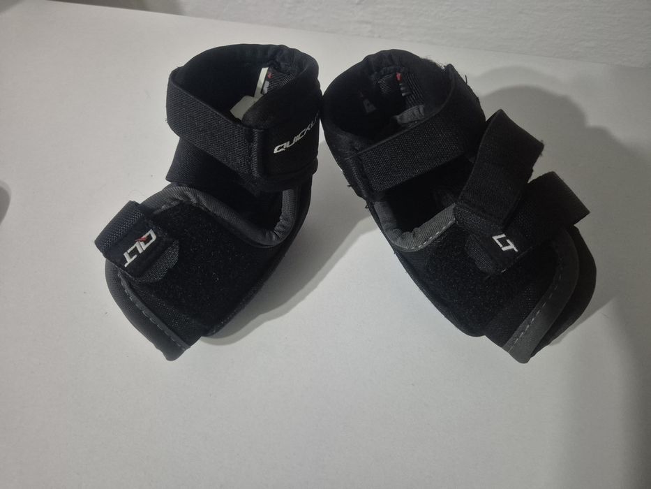 Налакотники хоккейные