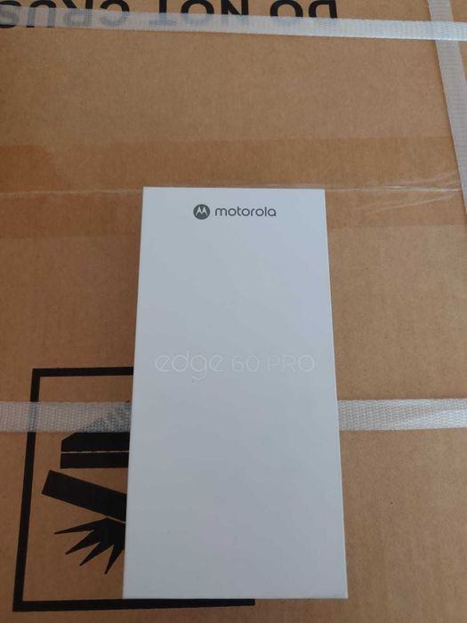 Vand telefon mobil Motorola Edge 60 Pro