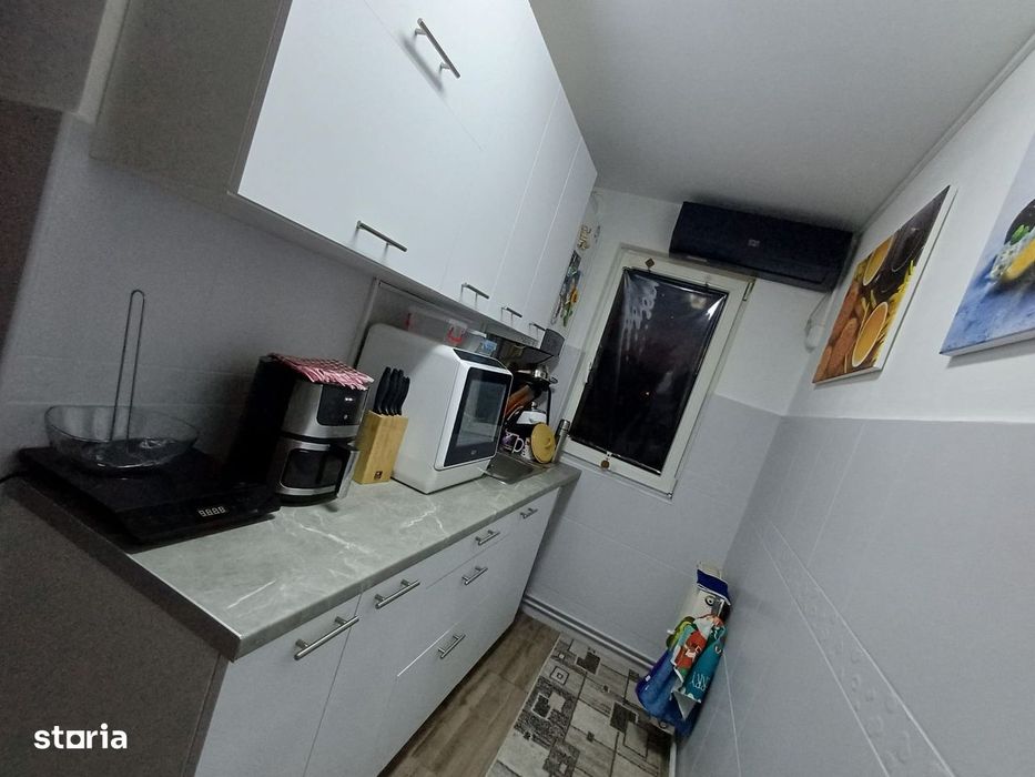 Apartament frumos 3 camere, Dâmbu Pietros — fotografia 1