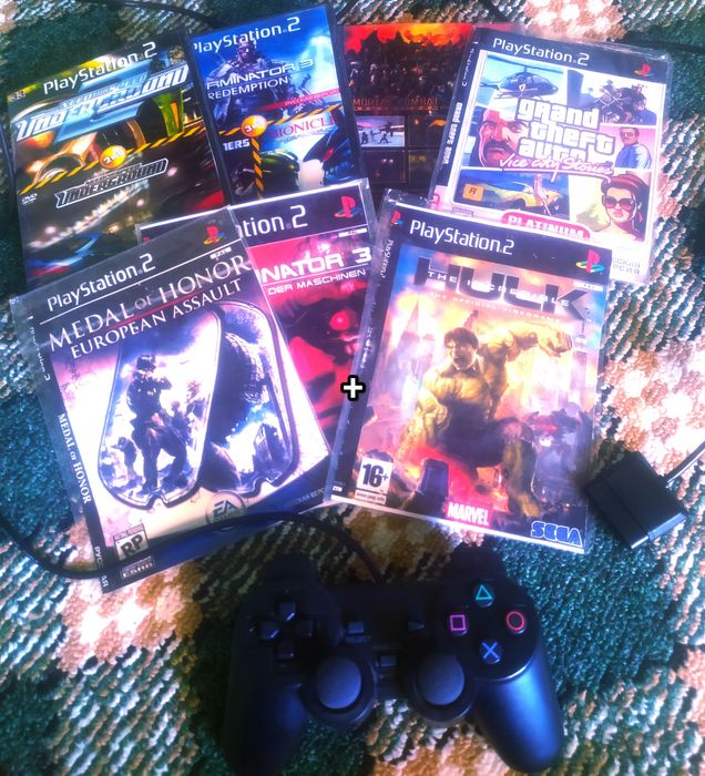 Pley Station 2: XOLATI YAXWI PLUS+1 JOSTIK + Turli xil o'yinlar.