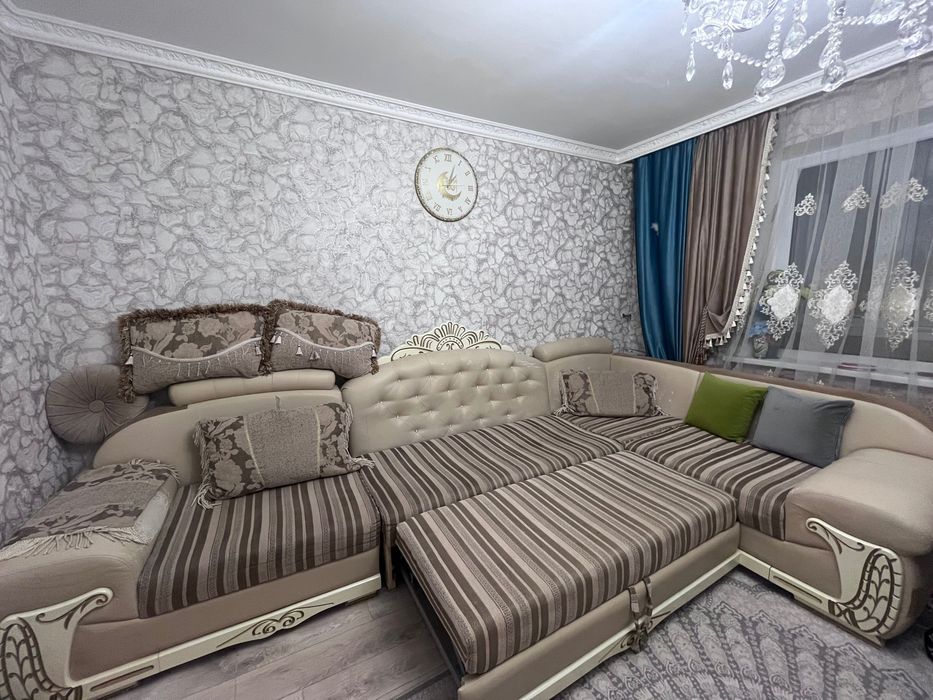 Продаем просторный диван