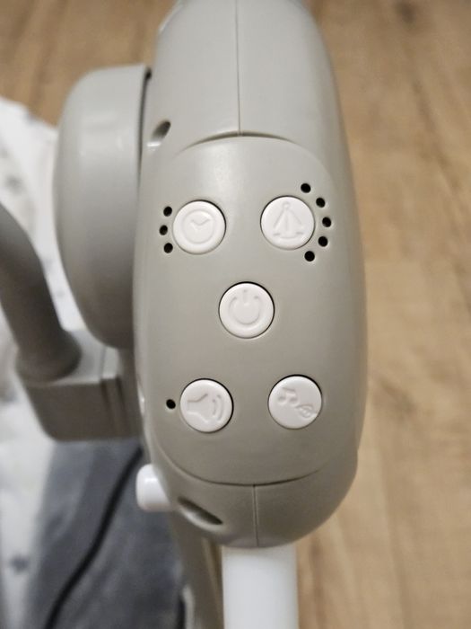 CHIPOLINO Електрическа бебешка люлка MOONLIGHT СВЕТЛО СИВА