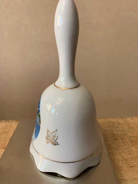 Красива стара камбанка(порцелан-Япония) -Ниагарски водопад