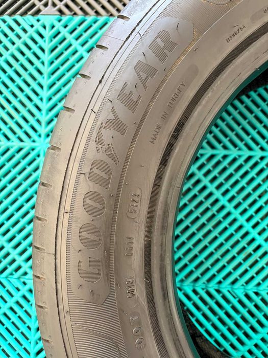 Set anvelope vara 195 65 R16c Good Year Efficient Grip Cargo 100/98H dot decembrie 2023 8.19mm