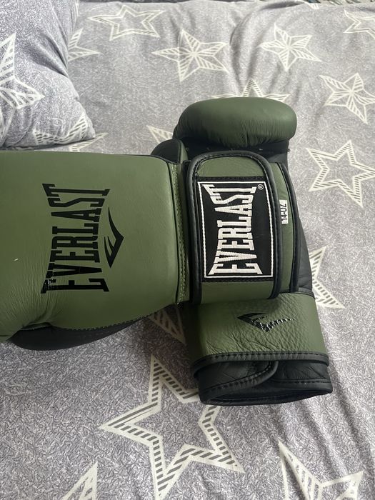 Boks perchatka sotiladi