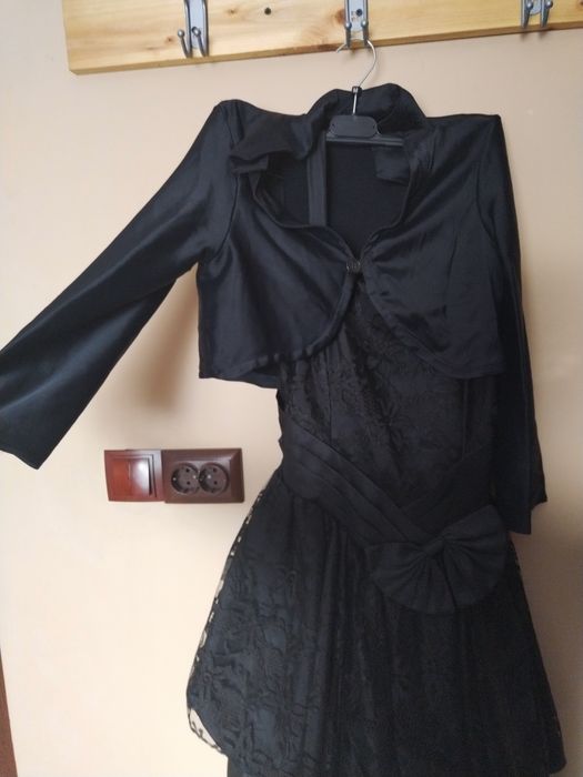 Rochie de ocazie/elegantă neagră  cu accesorii