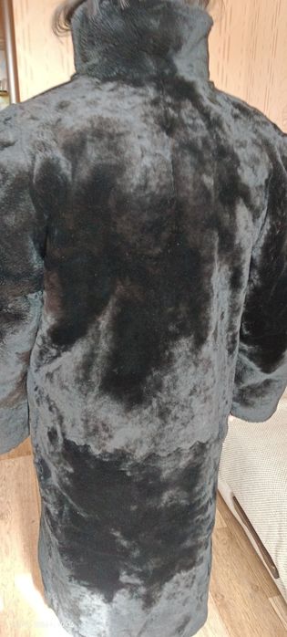 Продам цигейковую шубу