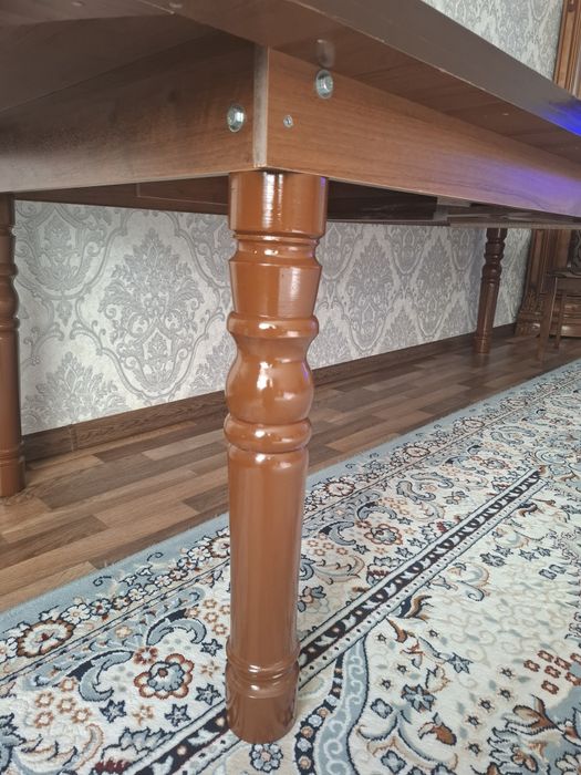 Срочно продам стол