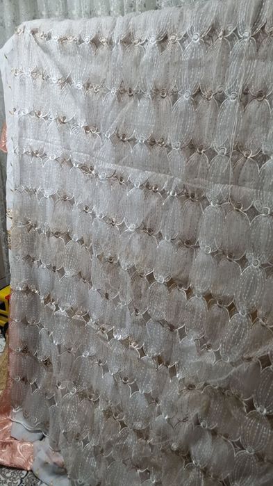 Распродаю занавески, шторы и тюль.