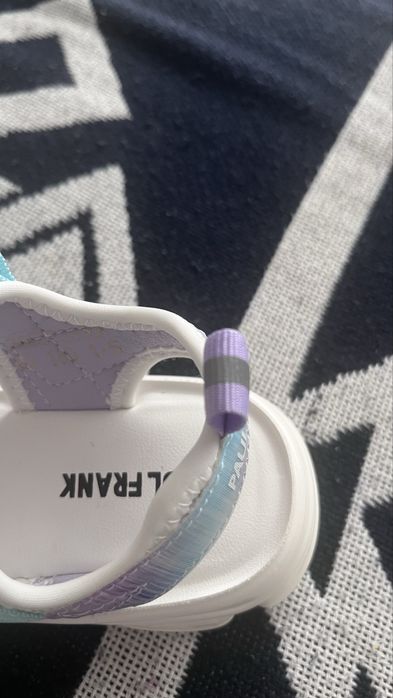 Сандали новые детские