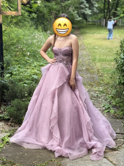 Бална рокля, цвят пепел от рози