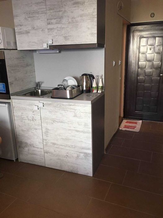 Апартамент, до Общината .