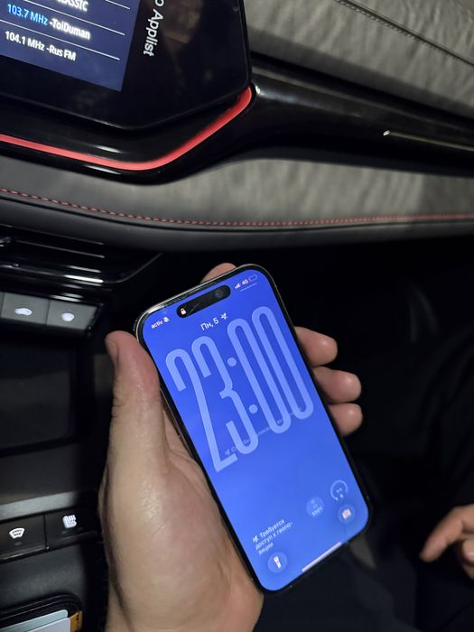 iPhone 16 Pro 128 ГБ — отличное состояние